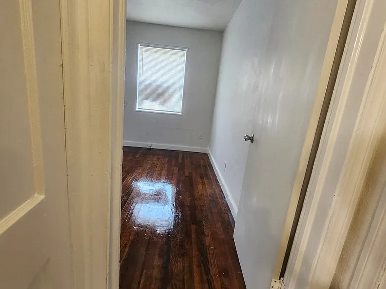 2632 Shannon St — Photo 3