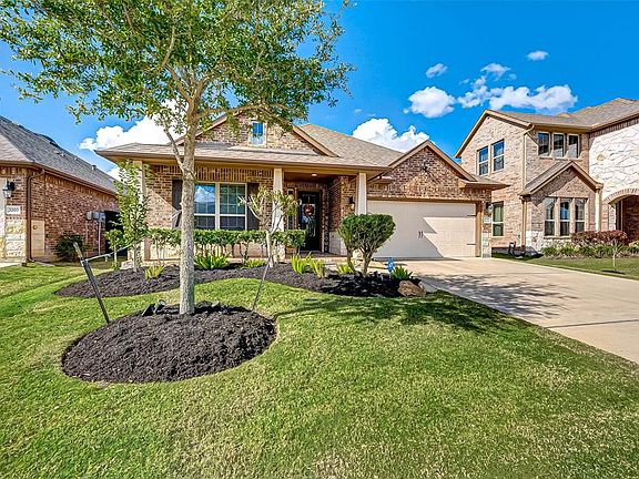 2nd image of 3211 Breeze Bluff Way