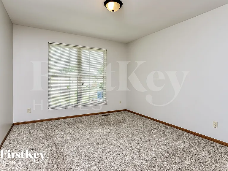 3741 Majestic Ct — Photo 12