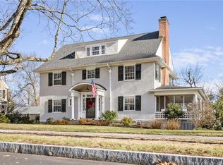 34 Walbridge Rd, West Hartford, CT 06119