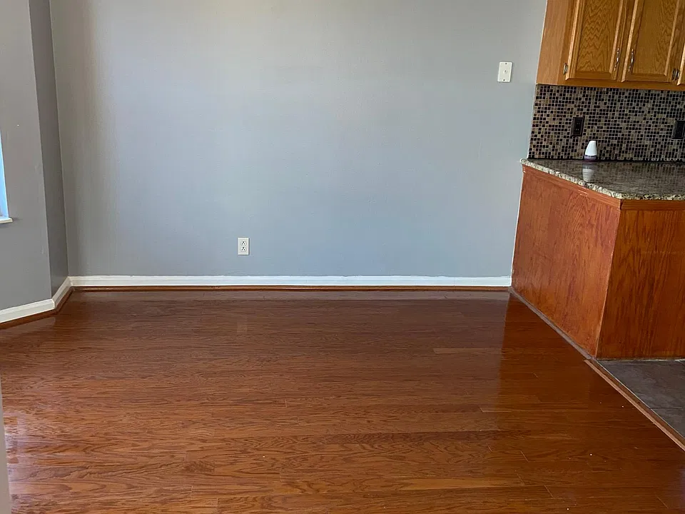 5803 Avalon Ct