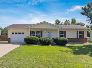 916 Trojan Cir, Troy, MO 63379