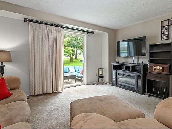 3rd image of 1007 Cottonwood Ct