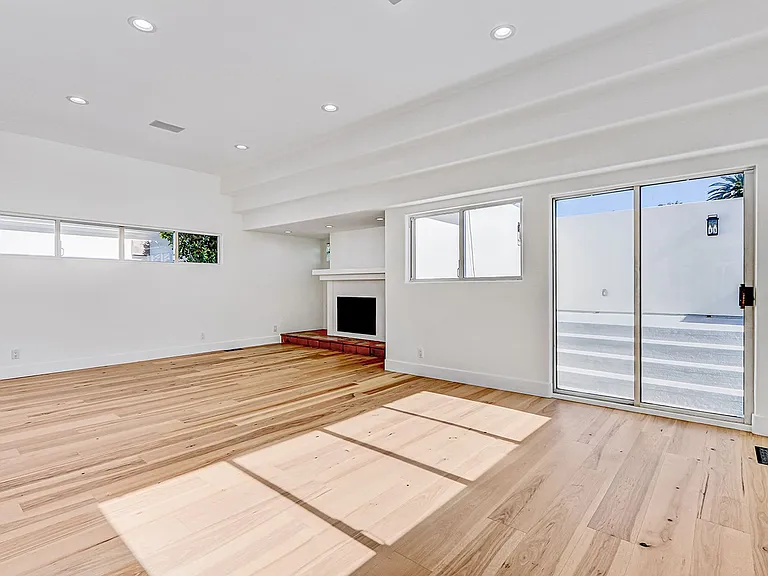 204 N Poinsettia Ave — Photo 14