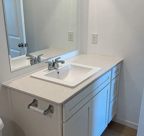 1925 Honey Locust Dr — Photo 10