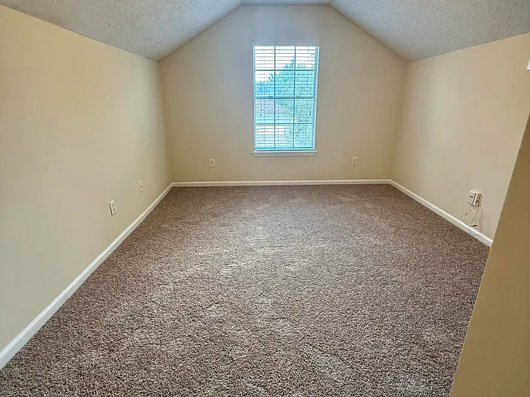 3150 Highland Grove Dr — Photo 42
