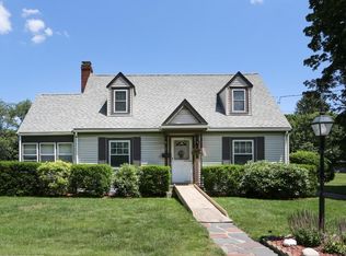 28 Loker St, Natick, MA 01760