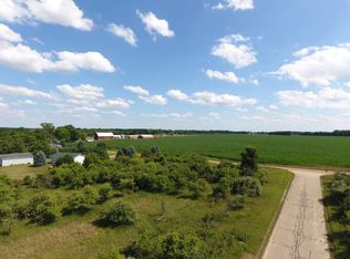 7010 Johnathan Ct, Saint Johns, MI 48879