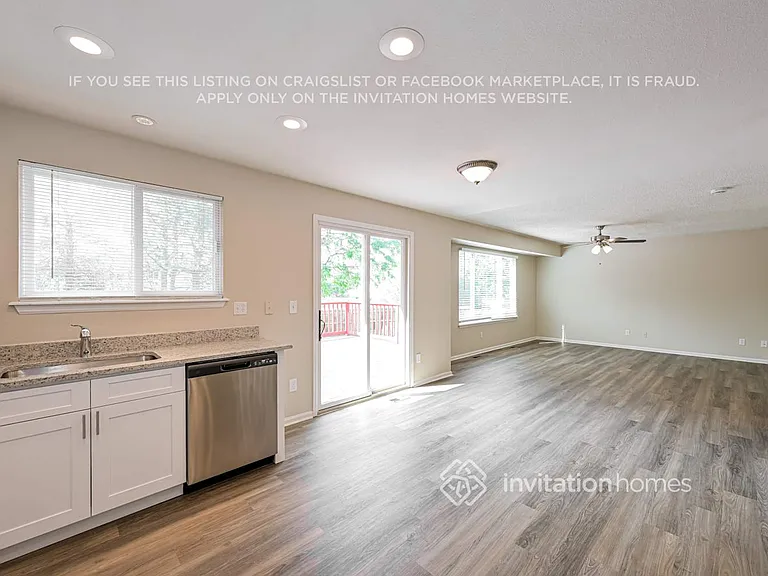 11303 Haswell Ct — Photo 9