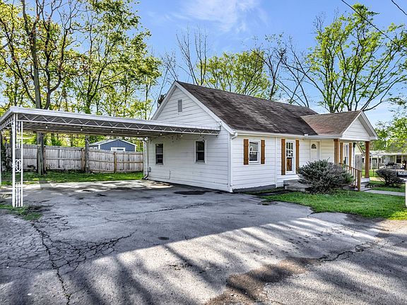 3rd image of 2404 Burbank Ave