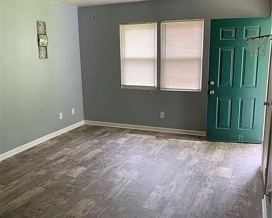 2nd image of 103 Bassett Ave