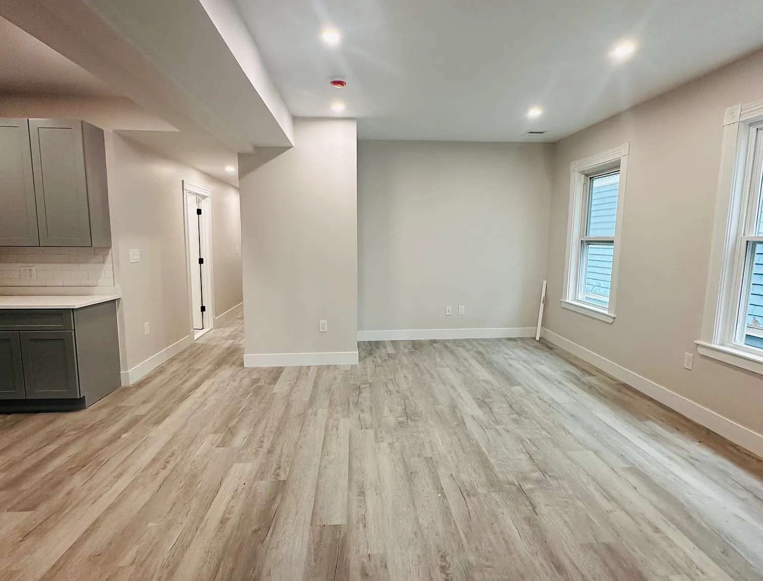 761 Columbia Rd — Photo 4