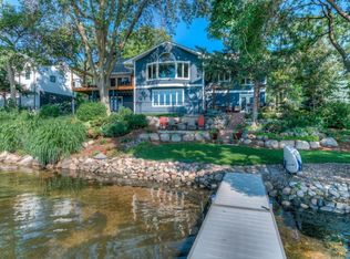 655 Crystal Lake Rd E, Burnsville, MN 55306