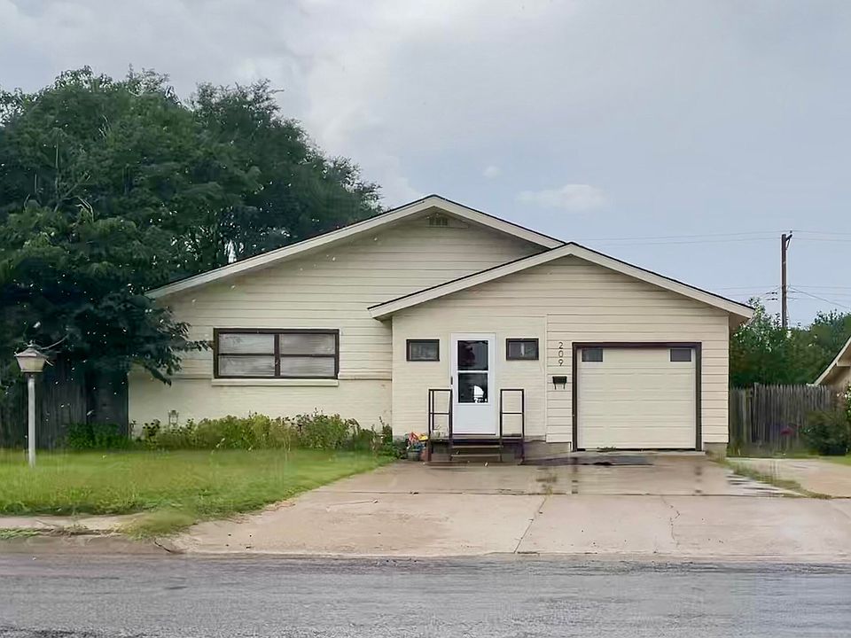 1st image of 209 N Maddox Ave