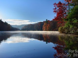 5 Dars Ln, Tuckasegee, NC 28783