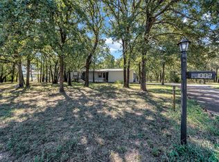 1002 Shady Ln, Springtown, TX 76082