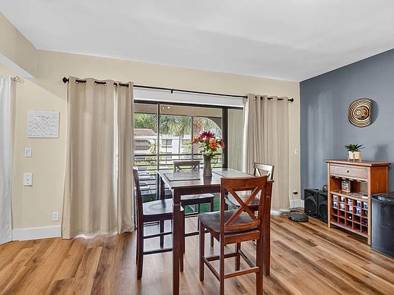 4th image of 6342 LONGBOAT Lane W #201