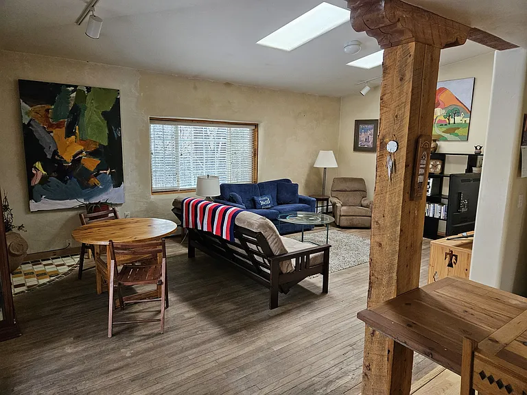Oakley Ln — Photo 6