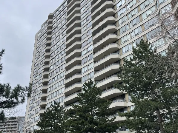 5 Greystone Walk Dr #1807, Toronto, ON M1K 5J5