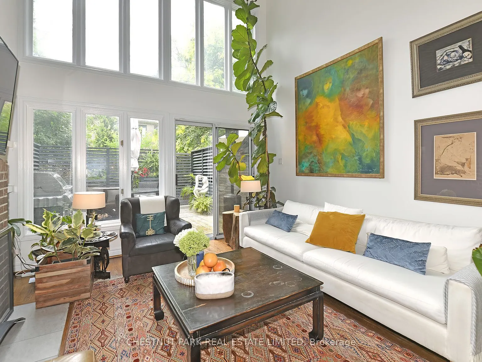 4 bed, $8,000 — Photo 2