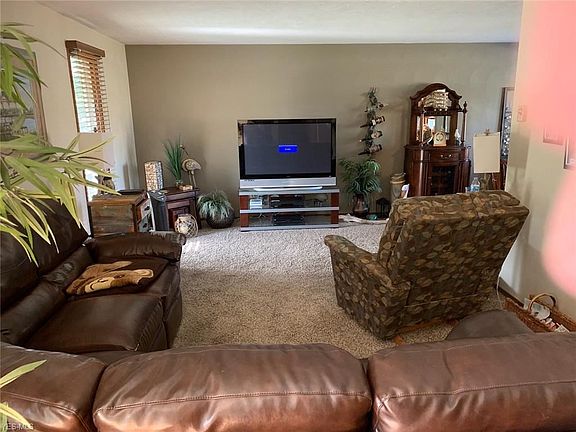 2nd image of 5225 Jamestown Pl