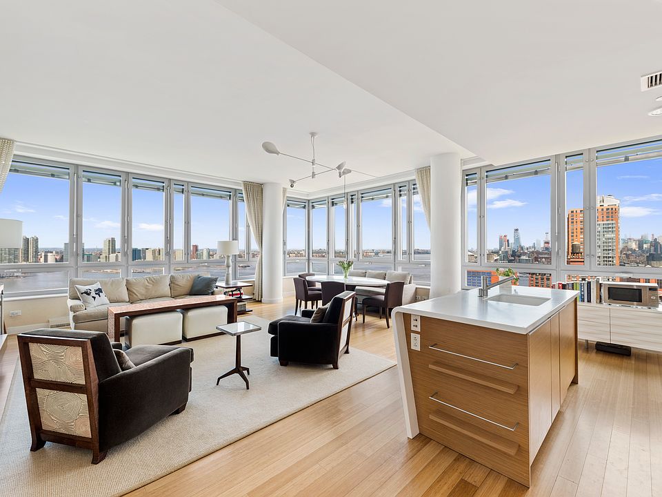 1st image of 2 River Ter #Penthouse 31e