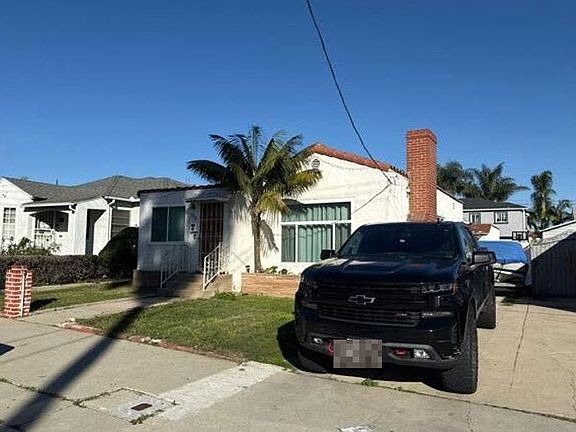 2nd image of 758 W 18th St