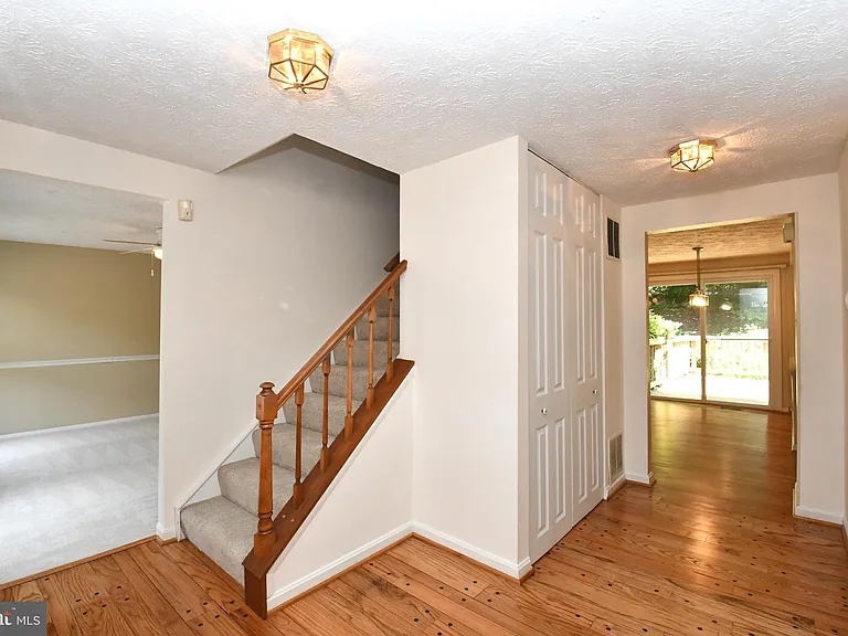 8017 Diving Cliff Ln — Photo 2