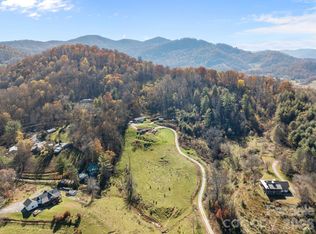 94 Leopard Dr, Waynesville, NC 28786