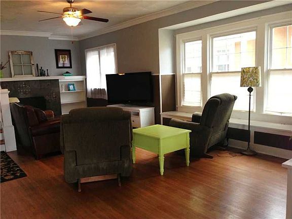 5th image of 410 N Bosart Ave