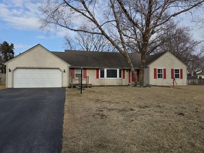 1092 Woodland Hills Rd, Batavia, IL, 60510
