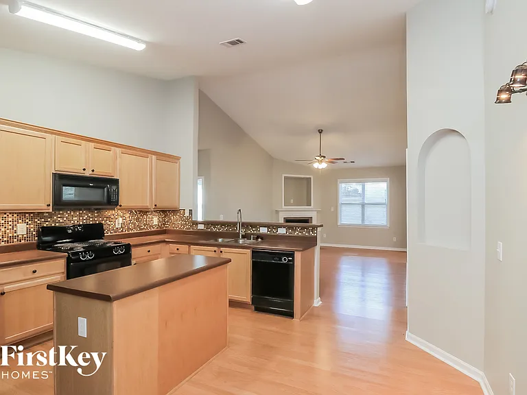 140 Poplar Farms Dr — Photo 5