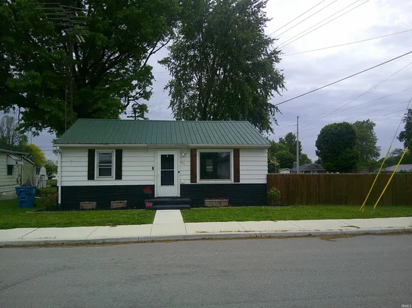 101 E Griffith St, Galveston, IN 46932