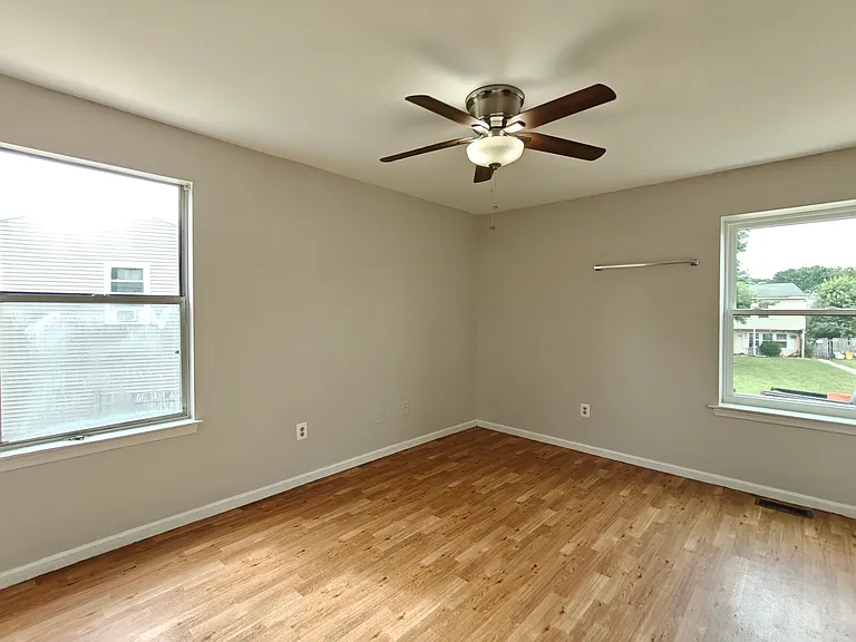 60 Farmhouse Rd — Photo 13