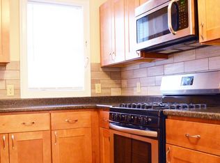 8 Grant St, Burlington, VT 05401