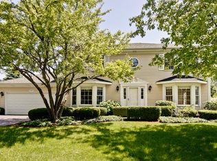 237 Southridge Dr, Gurnee, IL 60031