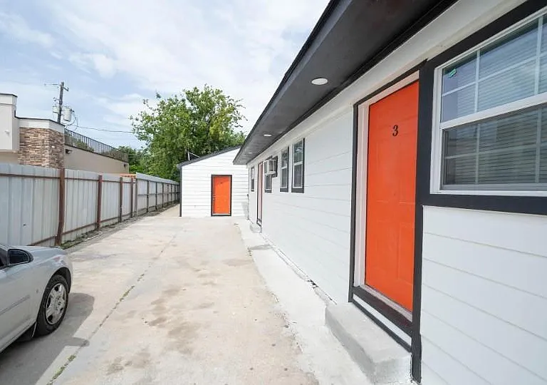 1426 Telephone Rd #1BD — Photo 6