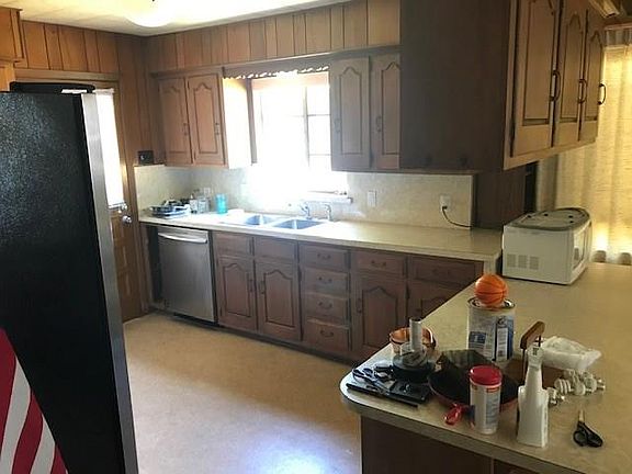 3rd image of 3610 Gaspar Dr