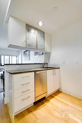 Rented by Hecht Group | media 23