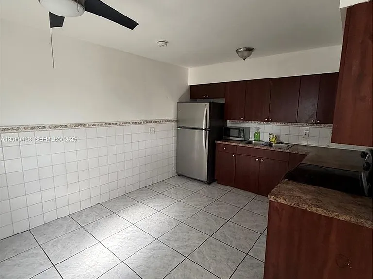 6137 SW 20th Ct #A-B — Photo 1