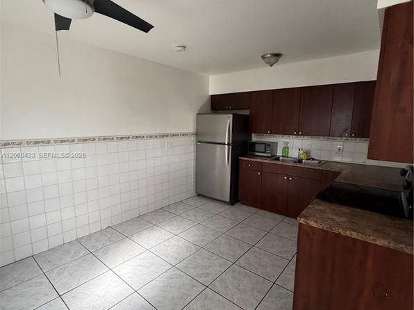 6137 SW 20th Ct Unit A