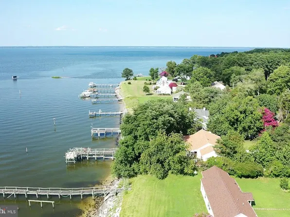 1364 Salisbury Park Rd, Hague, VA 22469