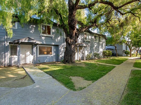 4th image of 593 Groth Dr