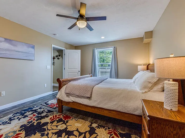 5209 Lunar Dr — Photo 37