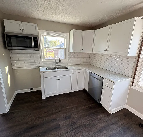 1021 Smith St — Photo 10