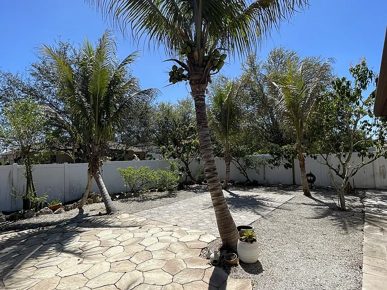 511 SW 7th Pl — Photo 12