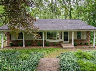 3750 Silver Fox Dr, Chelsea, MI 48118