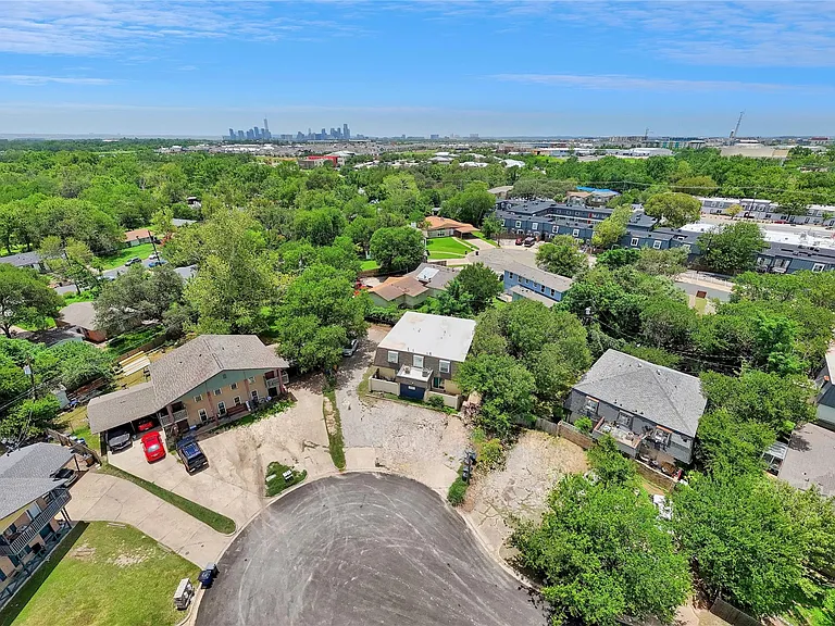 5002 Blue Spruce Cir #A — Photo 4