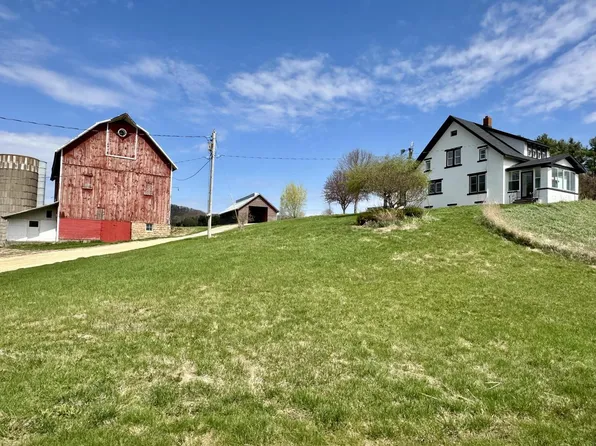 N19027 County Road F, Trempealeau, WI 54661