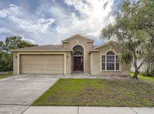 30913 Burleigh Dr, Wesley Chapel, FL 33543